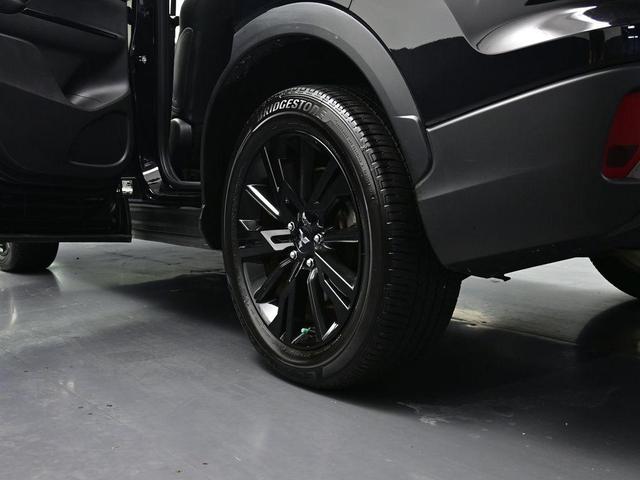 Photo of 2024 Labrador Black Pearl Mitsubishi Eclipse Cross