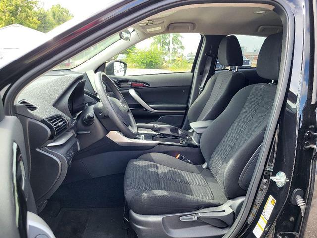 Photo of 2024 Labrador Black Pearl Mitsubishi Eclipse Cross