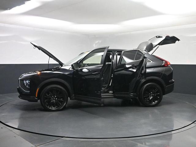 Photo of 2024 Labrador Black Pearl Mitsubishi Eclipse Cross