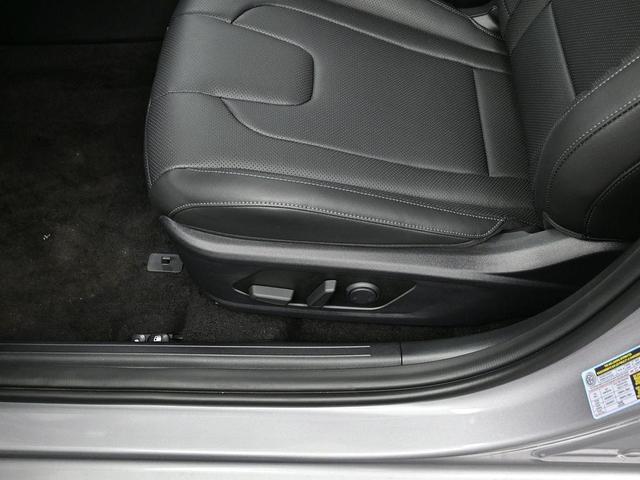 Photo of 2025 Metal Hyundai ELANTRA HEV