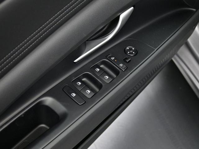 Photo of 2025 Metal Hyundai ELANTRA HEV