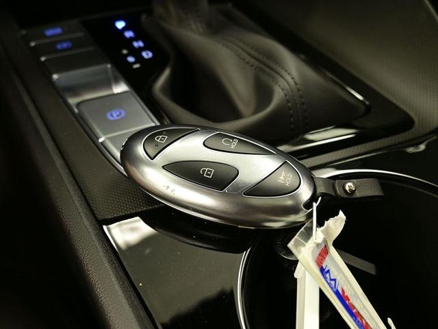 Photo of 2025 Metal Hyundai ELANTRA HEV