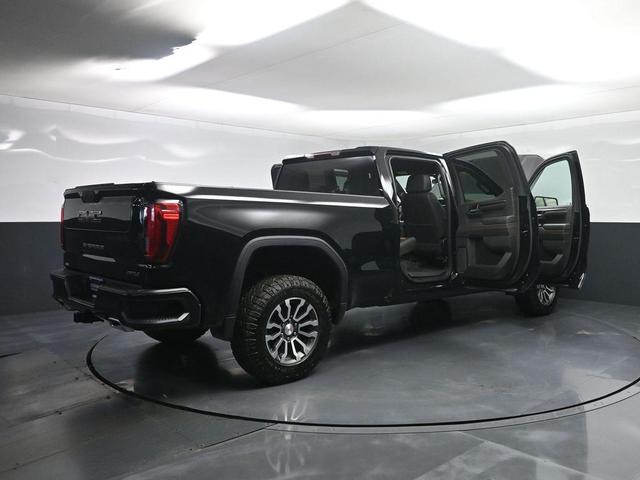 Photo of 2022 Onyx Black GMC Sierra 1500