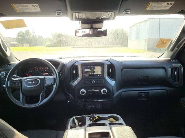 Photo of 2023 Onyx Black GMC Sierra 1500