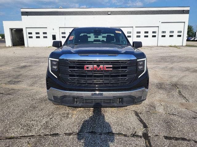 Photo of 2023 Onyx Black GMC Sierra 1500