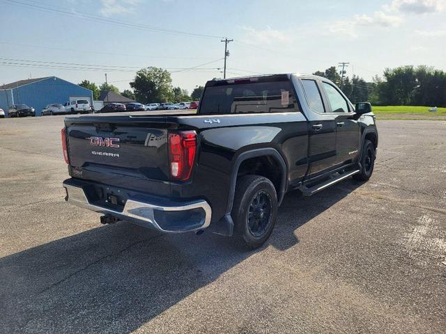 Photo of 2023 Onyx Black GMC Sierra 1500