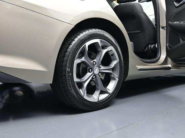 Photo of 2023 Mineral Gray Metallic Chevrolet Malibu