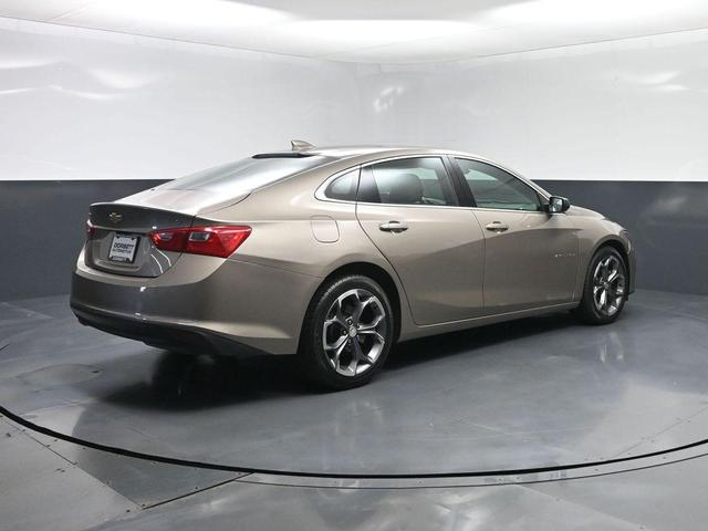 Photo of 2023 Mineral Gray Metallic Chevrolet Malibu