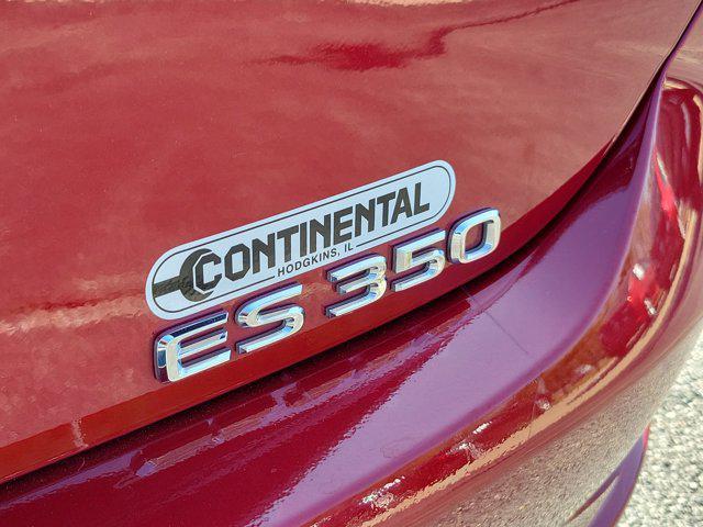 Photo of 2022 Matador Red Mica Lexus ES 350