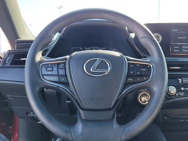 Photo of 2022 Matador Red Mica Lexus ES 350