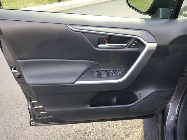 Photo of 2025 Magnetic Gray Metallic Toyota RAV4