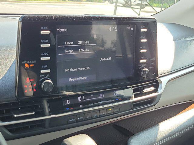 Photo of 2022 Predawn Gray Mica Toyota Sienna
