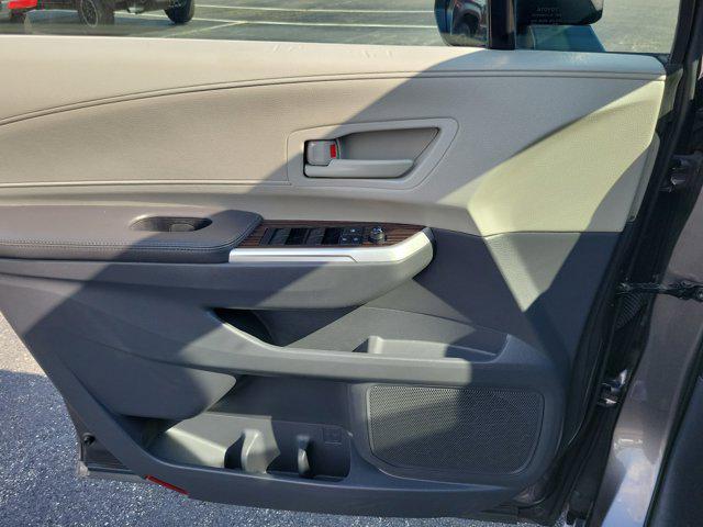 Photo of 2022 Predawn Gray Mica Toyota Sienna
