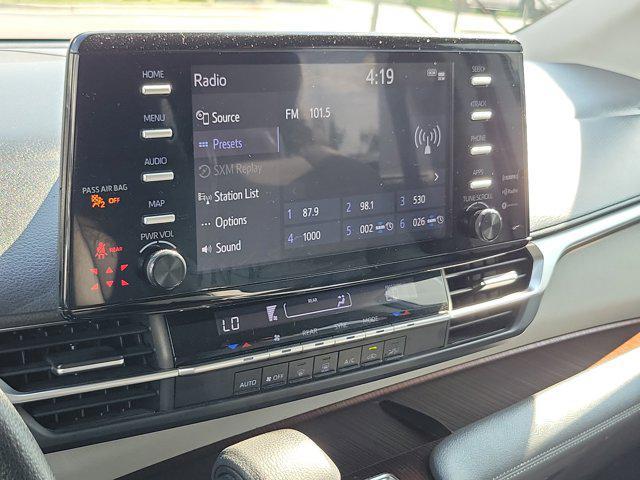 Photo of 2022 Predawn Gray Mica Toyota Sienna