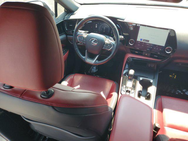 Photo of 2022 Eminent White Pearl Lexus NX 350h