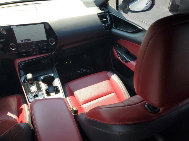 Photo of 2022 Eminent White Pearl Lexus NX 350h