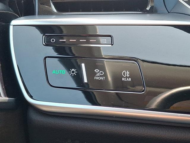 Photo of 2021 Glacier White Metallic Audi A8