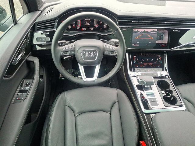 Photo of 2025 MYTHOS BLACK Audi Q7