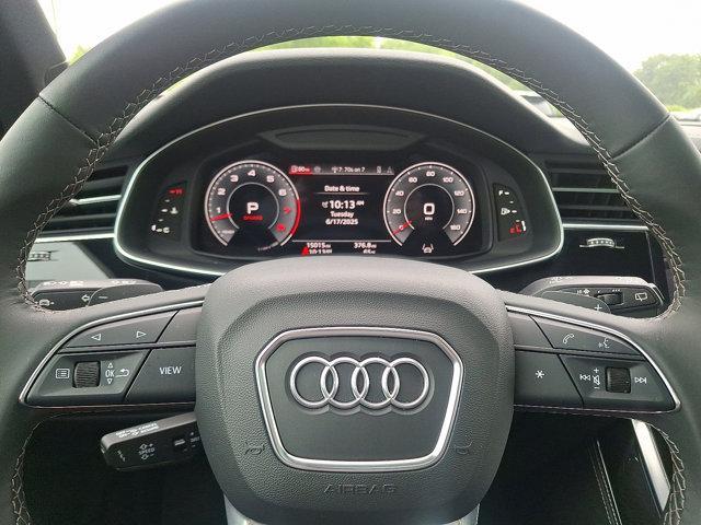 Photo of 2025 MYTHOS BLACK Audi Q7