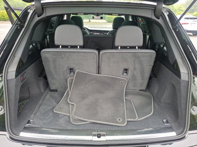 Photo of 2025 MYTHOS BLACK Audi Q7