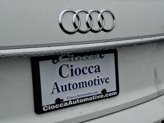 Photo of 2022 Ibis White Audi Q5
