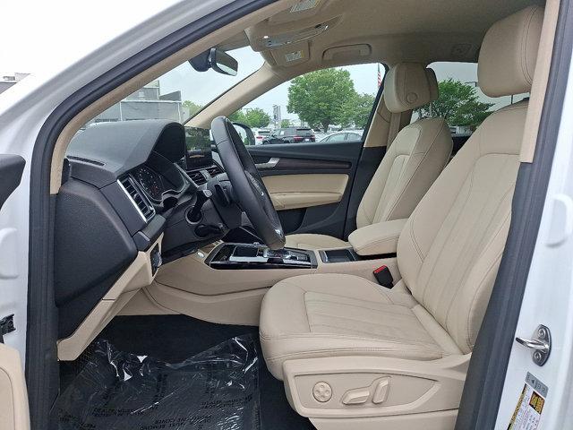 Photo of 2022 Ibis White Audi Q5