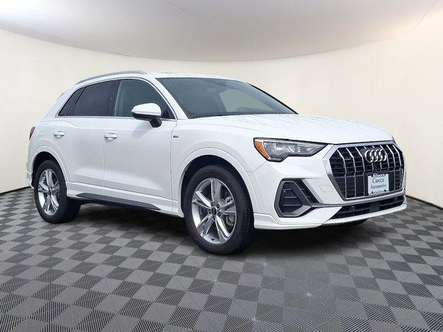 2022 Audi Q3