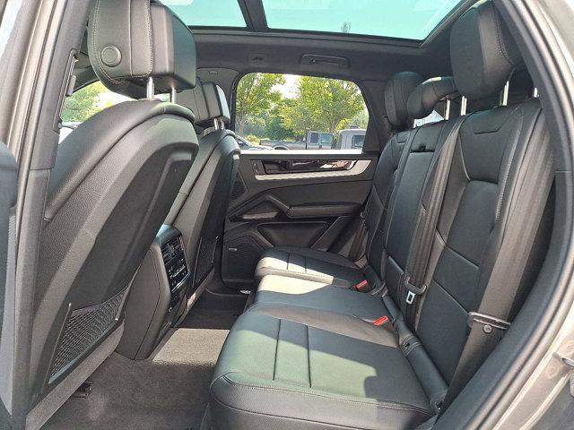 Photo of 2025 Quartzite Grey Metallic Porsche Cayenne