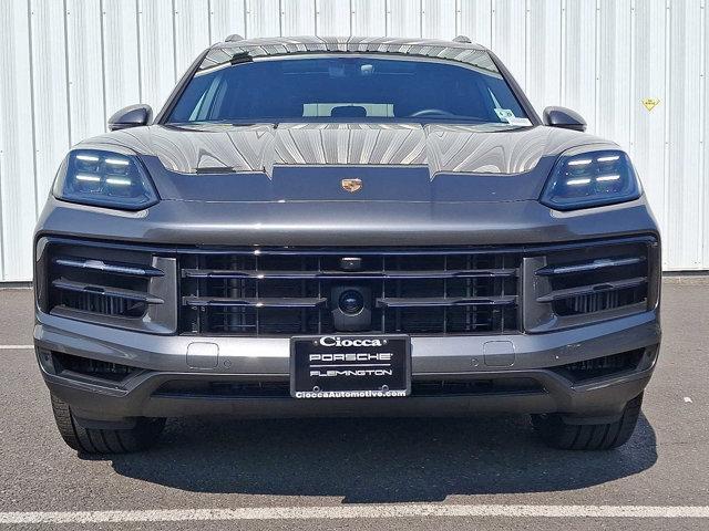 Photo of 2025 Quartzite Grey Metallic Porsche Cayenne
