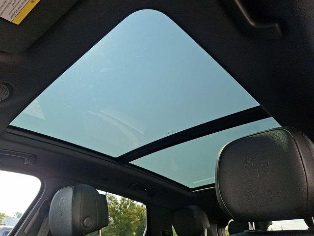 Photo of 2025 Quartzite Grey Metallic Porsche Cayenne