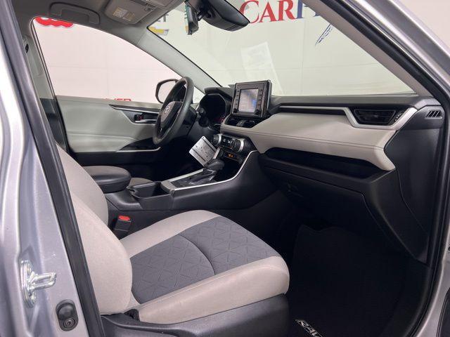 Photo of 2022 Silver Sky Metallic Toyota RAV4