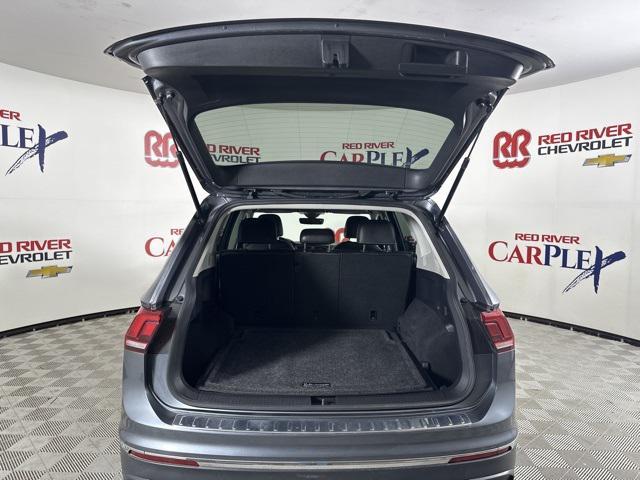 Photo of 2022 Platinum Gray Metallic Volkswagen Tiguan