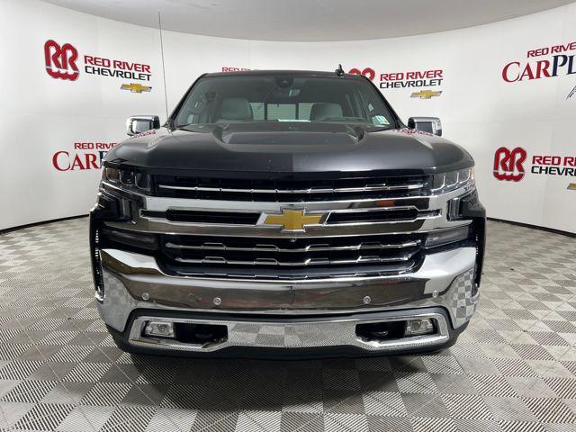 Photo of 2019 Black Chevrolet Silverado 1500