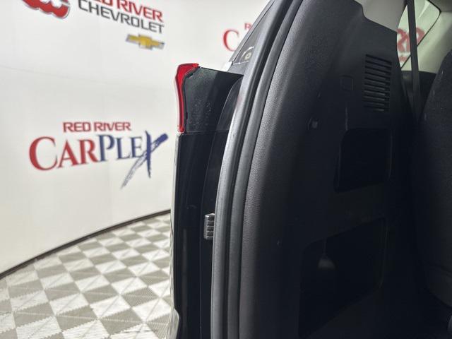 Photo of 2023 Aurora Black Pearl Kia Carnival