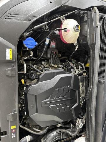 Photo of 2023 Aurora Black Pearl Kia Carnival
