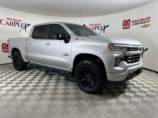 Photo of 2022 Silver Ice Metallic Chevrolet Silverado 1500