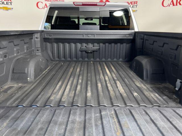 Photo of 2022 Silver Ice Metallic Chevrolet Silverado 1500