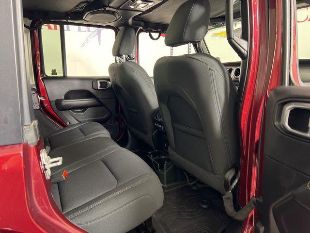 Photo of 2021 Snazzberry Pearlcoat Jeep Wrangler Unlimited