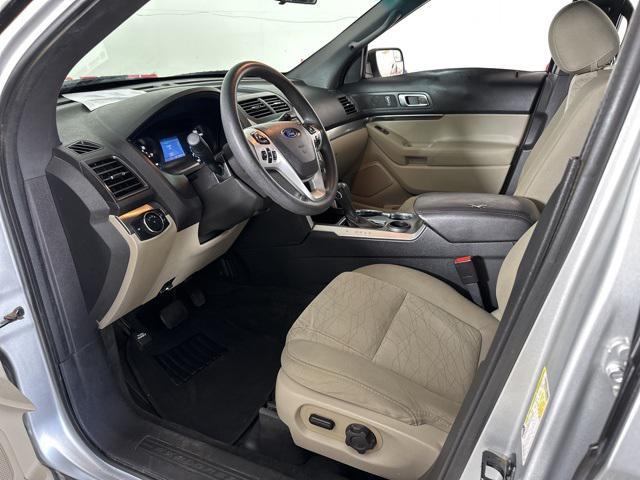 Photo of 2014 Ingot Silver Metallic Ford Explorer