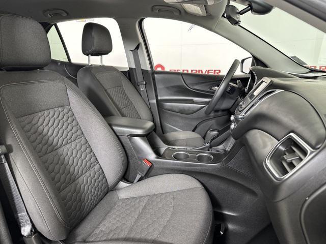 Photo of 2021 Mosaic Black Metallic Chevrolet Equinox