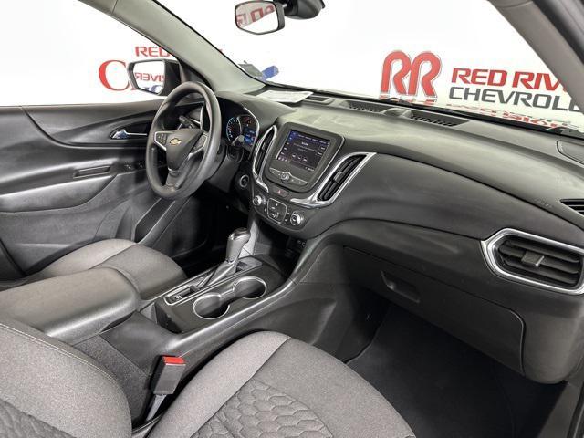 Photo of 2021 Mosaic Black Metallic Chevrolet Equinox