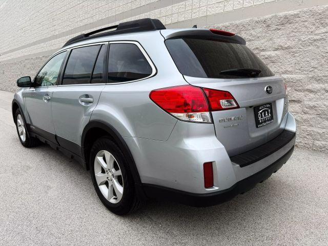 Photo of 2013 Ice Silver Metallic Subaru Outback
