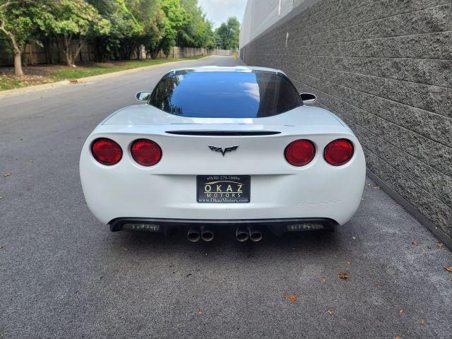 Photo of 2008 White Chevrolet Corvette