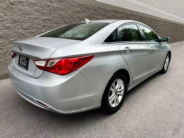 Photo of 2013 Radiant Silver Metallic Hyundai SONATA