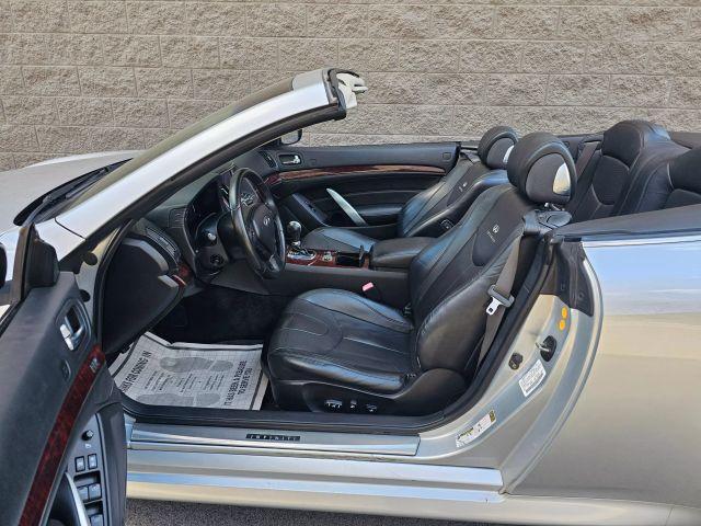 Photo of 2009 Liquid Platinum INFINITI G37