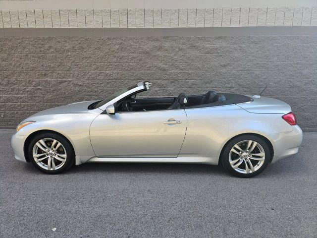 Photo of 2009 Liquid Platinum INFINITI G37