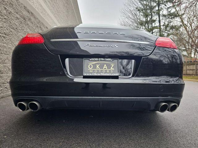 Photo of 2011 Black Porsche Panamera