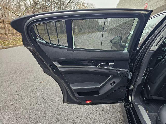 Photo of 2011 Black Porsche Panamera