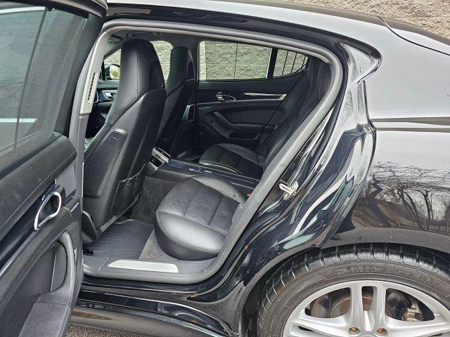 Photo of 2011 Black Porsche Panamera