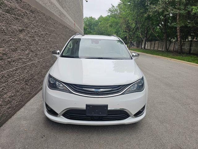 Photo of 2019 White Chrysler Pacifica Hybrid